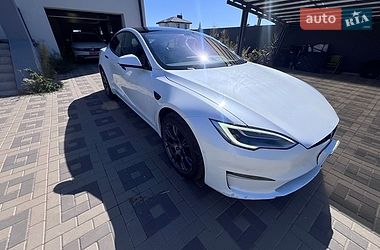 Tesla Model S  2021