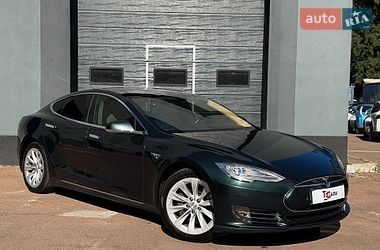 Tesla Model S  2013
