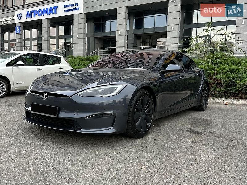 Tesla Model S 2022