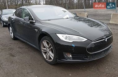 Tesla Model S  2014