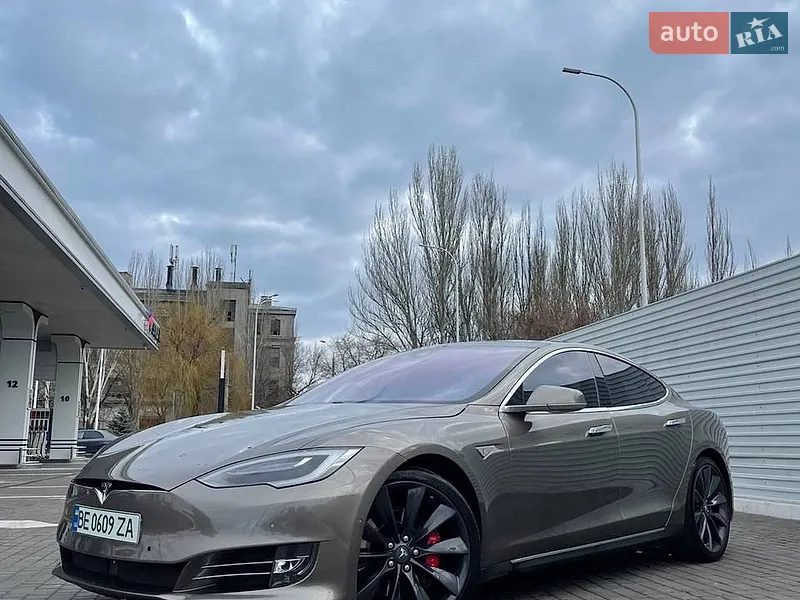 Tesla Model S