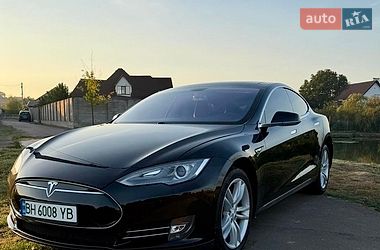 Tesla Model S  2014
