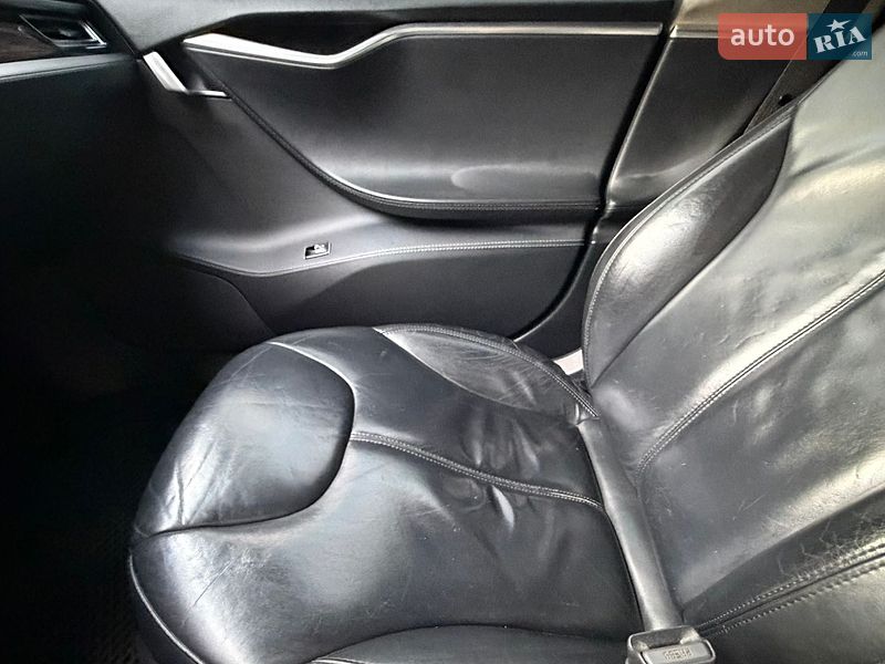 Лифтбек Tesla Model S 2014 в Виннице фото 5 Лифтбек Tesla Model S 2014 в Виннице