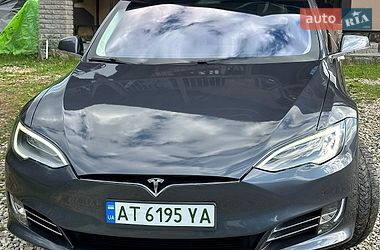 Tesla Model S 2018