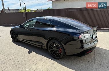 Ліфтбек Tesla Model S 2020 в Нововолинську