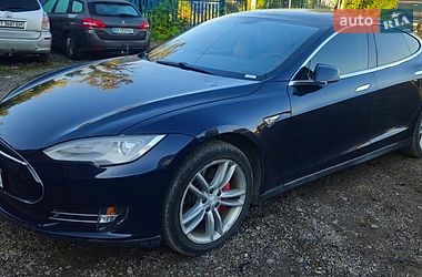 Лифтбек Tesla Model S 2014 в Ивано-Франковске