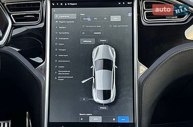 Лифтбек Tesla Model S 2014 в Львове