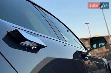 Лифтбек Tesla Model S 2014 в Львове