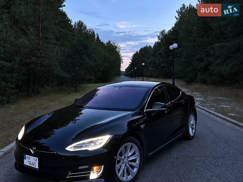 Tesla Model S