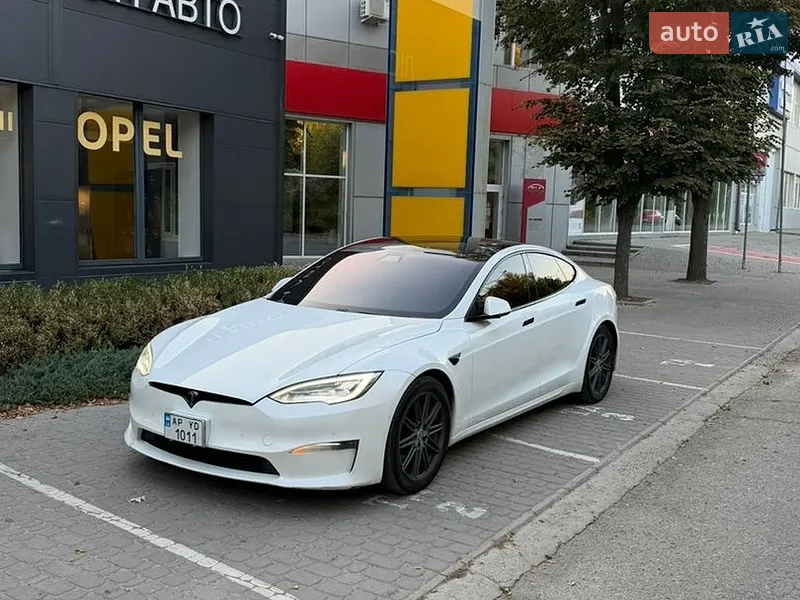 Tesla Model S
