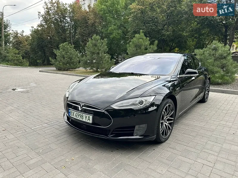 Tesla Model S