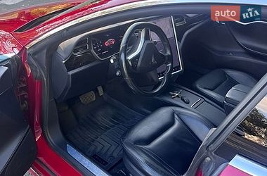 Лифтбек Tesla Model S 2016 в Радомышле