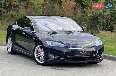 Tesla Model S 2013