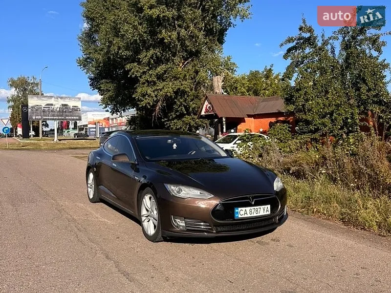 Tesla Model S