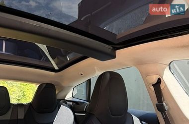 Ліфтбек Tesla Model S 2015 в Києві