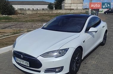 Лифтбек Tesla Model S 2014 в Белгороде-Днестровском Лифтбек Tesla Model S 2014 в Белгороде-Днестровском