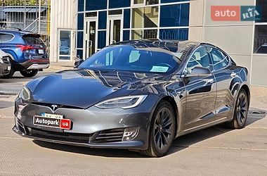 Tesla Model S  2018