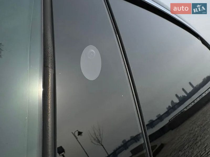 Лифтбек Tesla Model S 2017 в Киеве