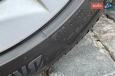 Лифтбек Tesla Model S 2017 в Киеве