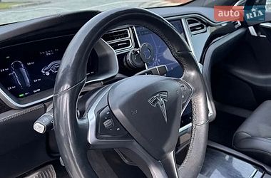 Лифтбек Tesla Model S 2017 в Киеве