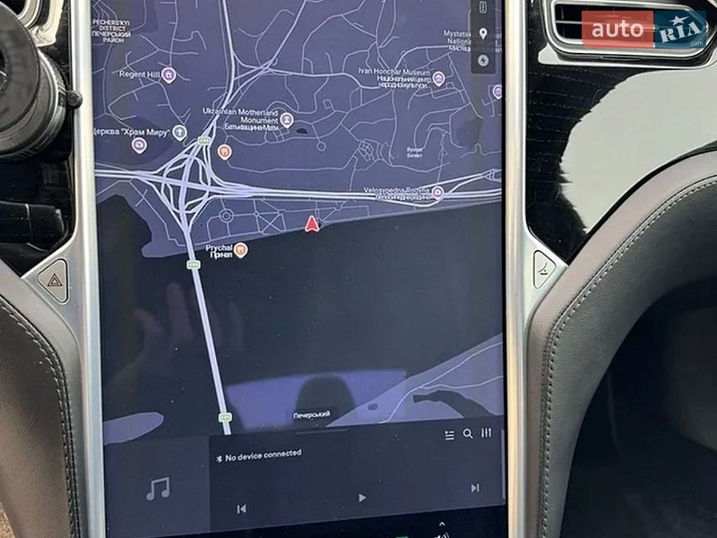 Лифтбек Tesla Model S 2017 в Киеве
