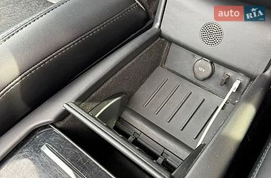 Лифтбек Tesla Model S 2017 в Киеве