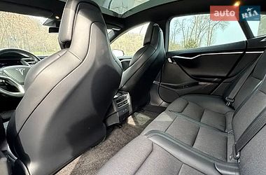Лифтбек Tesla Model S 2017 в Киеве