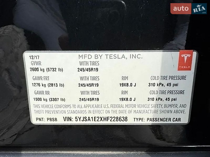 Лифтбек Tesla Model S 2017 в Киеве