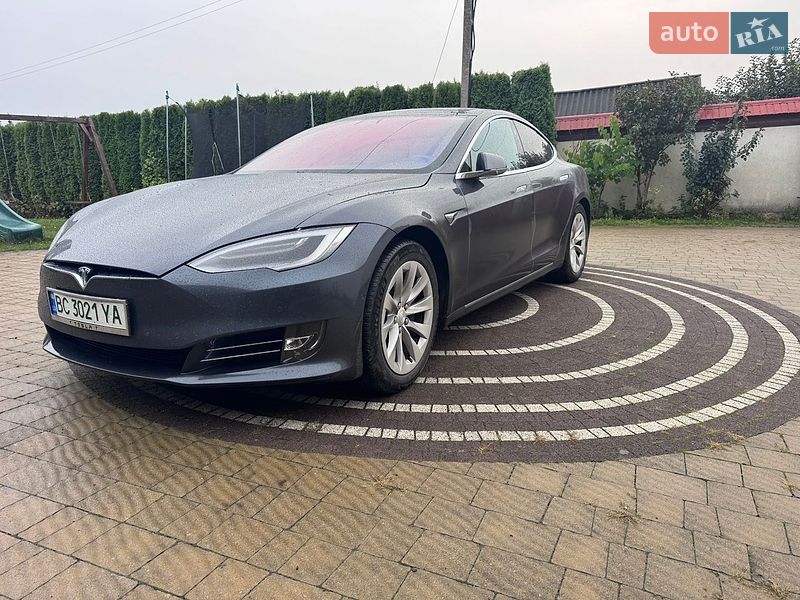 Лифтбек Tesla Model S 2019 в Золочеве Лифтбек Tesla Model S 2019 в Золочеве