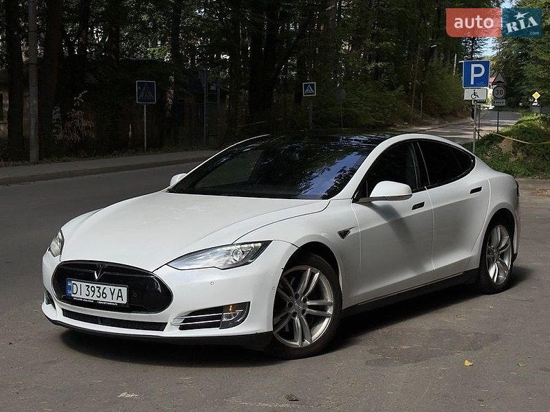 Tesla Model S 2016 Tesla Model S 2016