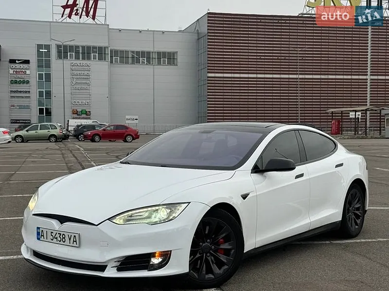 Tesla Model S