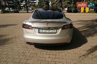 Лифтбек Tesla Model S 2018 в Черновцах