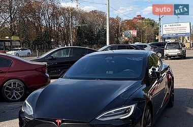 Tesla Model S  2018