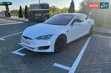 tesla model-s 2015 в Біла Церква від професійного продавця Володимир