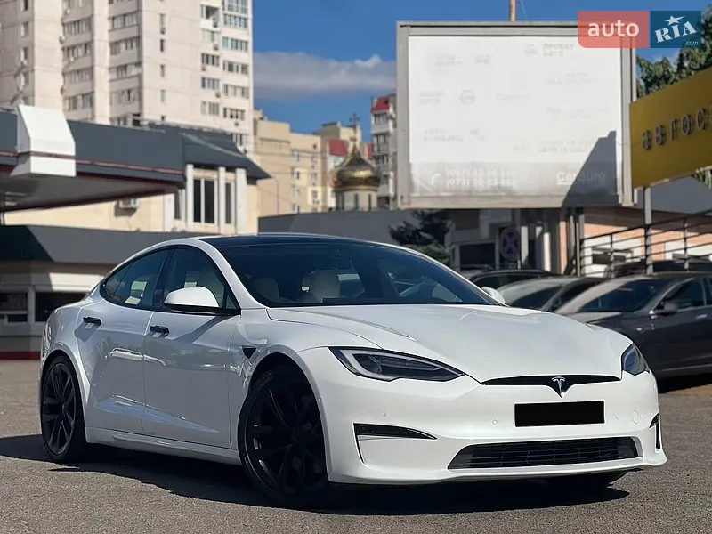 Tesla Model S