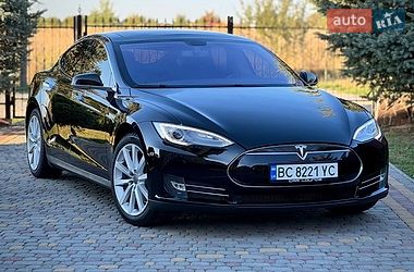 Лифтбек Tesla Model S 2013 в Дрогобыче Лифтбек Tesla Model S 2013 в Дрогобыче