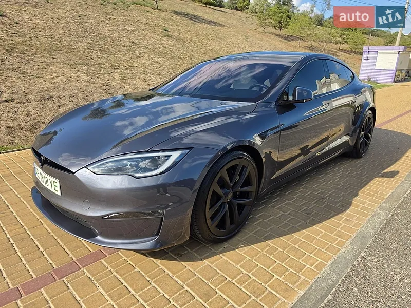 Tesla Model S