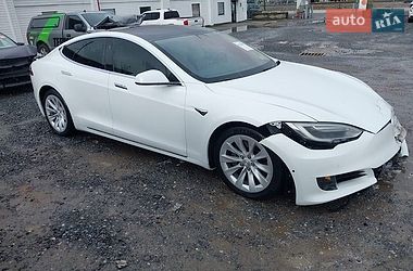 Tesla Model S 2017
