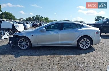 Лифтбек Tesla Model S 2018 в Житомире