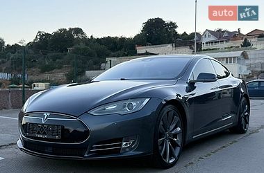 Лифтбек Tesla Model S 2015 в Одессе Лифтбек Tesla Model S 2015 в Одессе