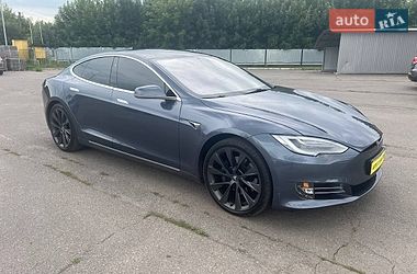 Лифтбек Tesla Model S 2020 в Кременчуге