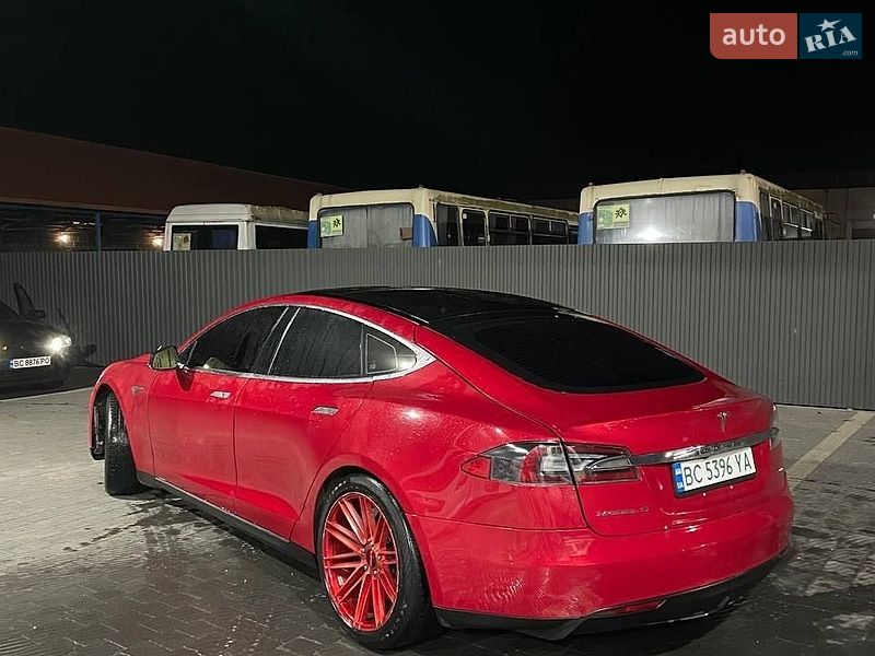 Лифтбек Tesla Model S 2013 в Перемышлянах