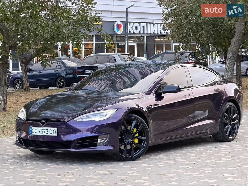 Tesla Model S 2018