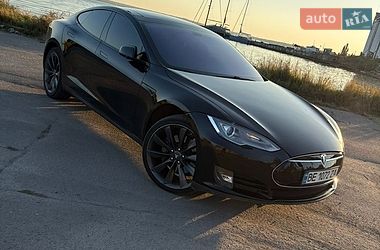 Tesla Model S  2014