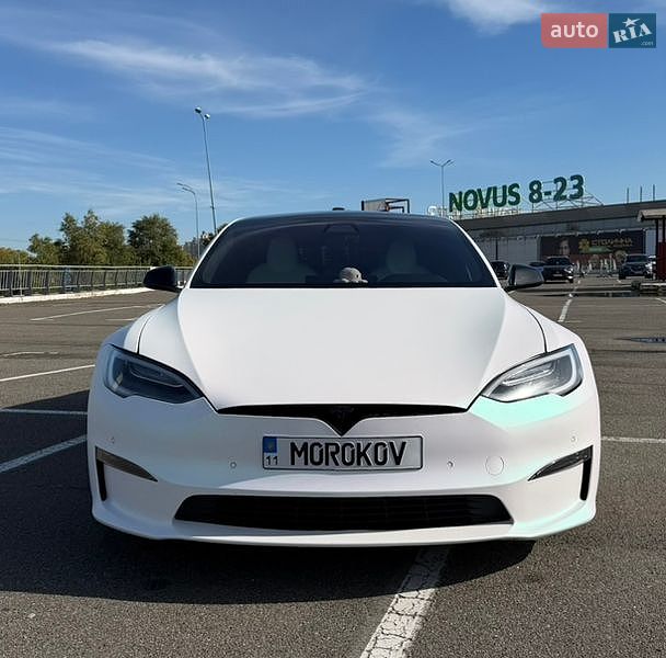 Лифтбек Tesla Model S 2021 в Киеве