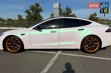 Лифтбек Tesla Model S 2021 в Киеве