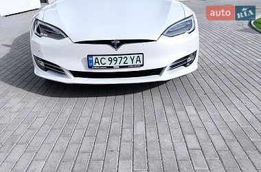 Tesla Model S 2017