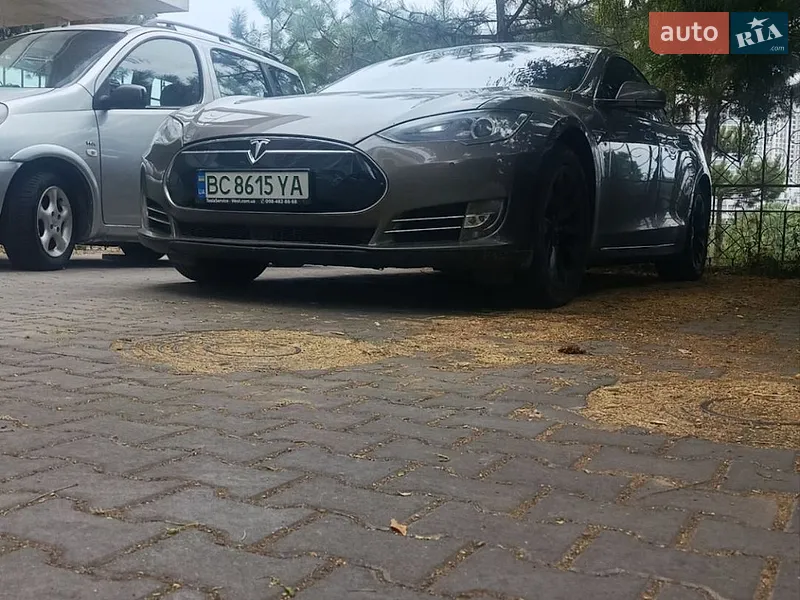 Tesla Model S
