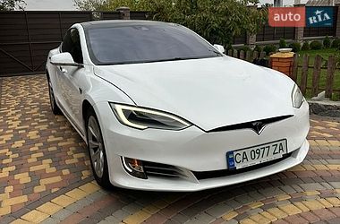 Tesla Model S  2016