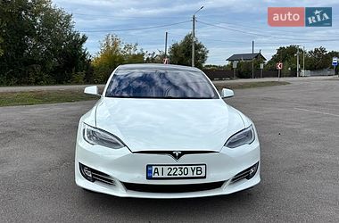 Tesla Model S  2019